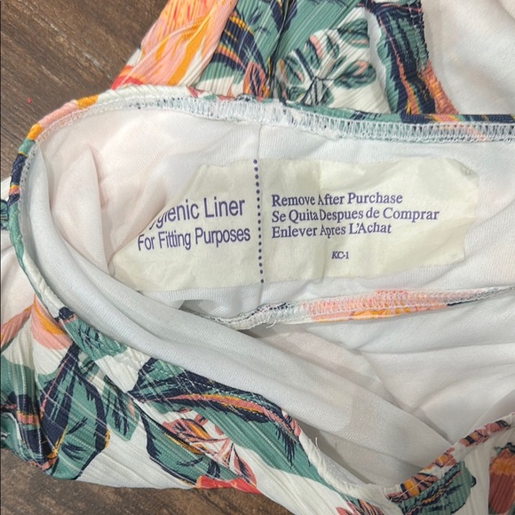 Roxy Orange and White One Piece Swimsuit Classic Cut - Picture 5 of 7